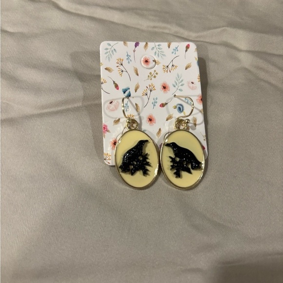 Handmade Raven Earrings​​​​​​ - Picture 3 of 4